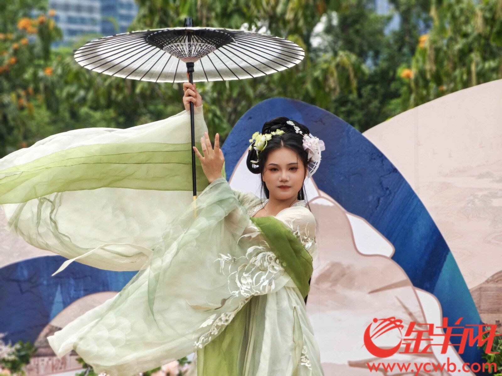 图3 十二花神大赛中选手们展现个人风采 (14619232)-20240415191917.jpg